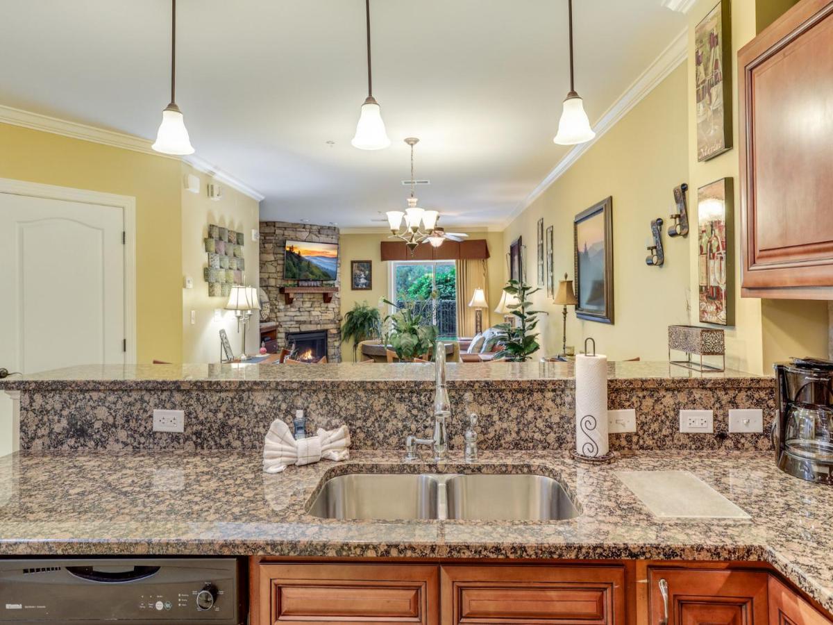 Downtown Delight, 2 Bedrooms, Pool, Hot Tub, Sleeps 6 Gatlinburg Exteriér fotografie