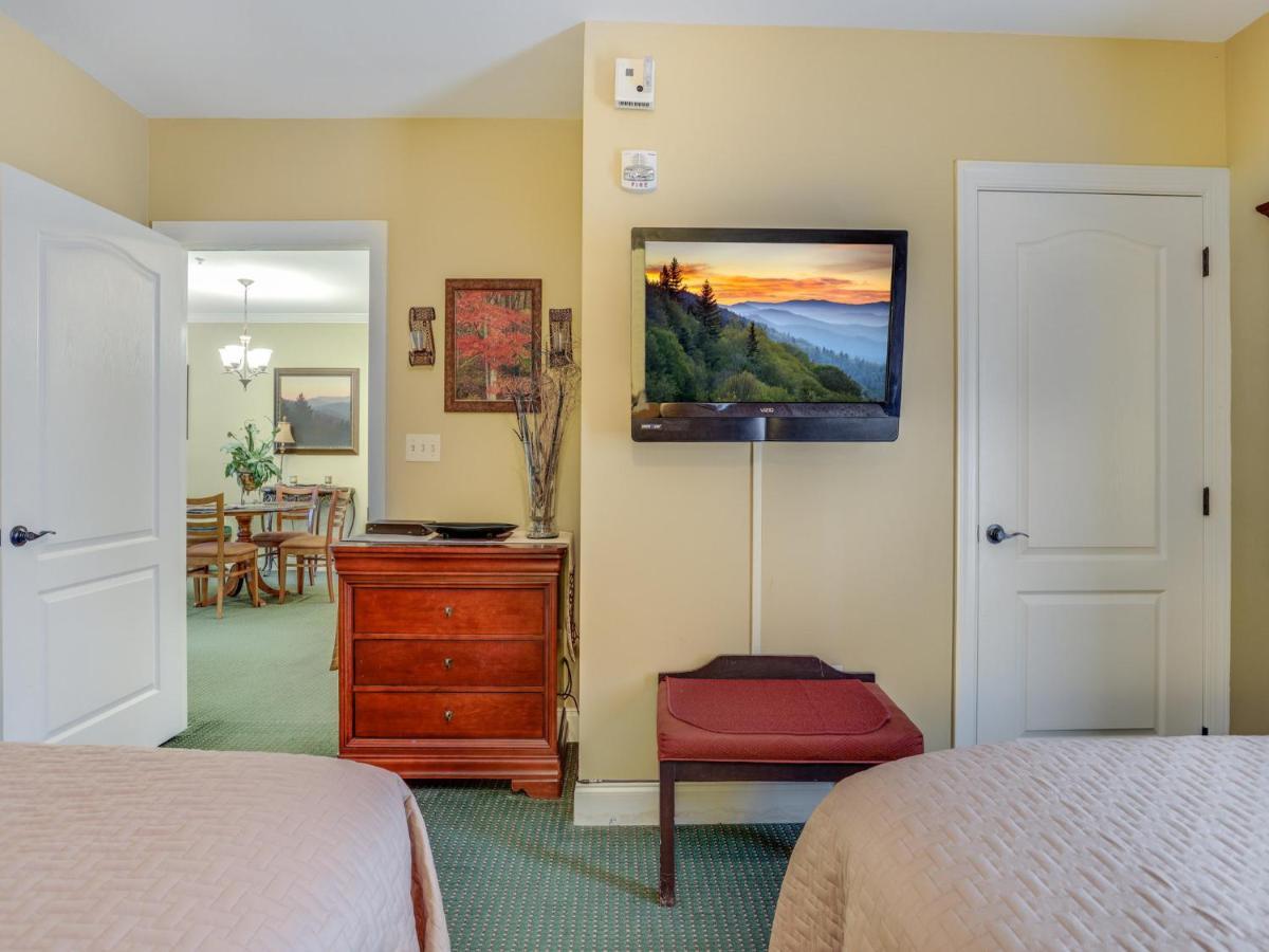 Downtown Delight, 2 Bedrooms, Pool, Hot Tub, Sleeps 6 Gatlinburg Exteriér fotografie