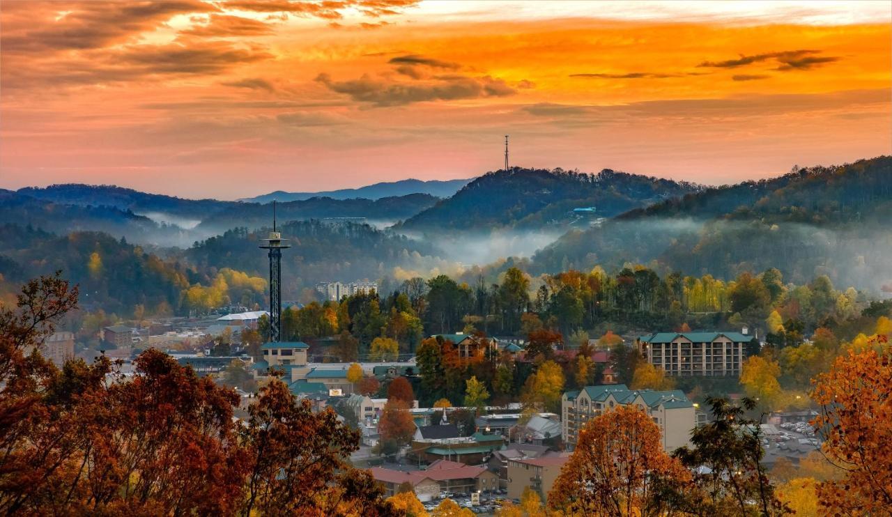 Downtown Delight, 2 Bedrooms, Pool, Hot Tub, Sleeps 6 Gatlinburg Exteriér fotografie